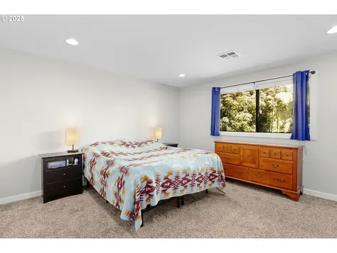 1769 NE Todd Street Roseburg OR 97470