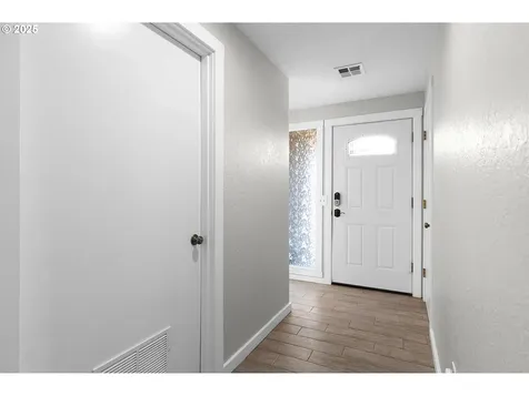 1769 NE Todd Street Roseburg OR 97470
