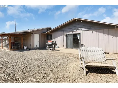 1769 NE Todd Street Roseburg OR 97470