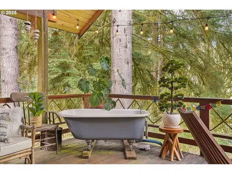 71461 Fishhawk Road Clatskanie OR 97016