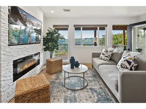 2123 Greene Street West Linn OR 97068