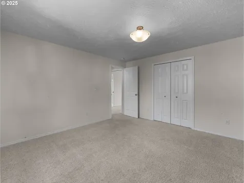 15262 Penny Avenue Sandy OR 97055