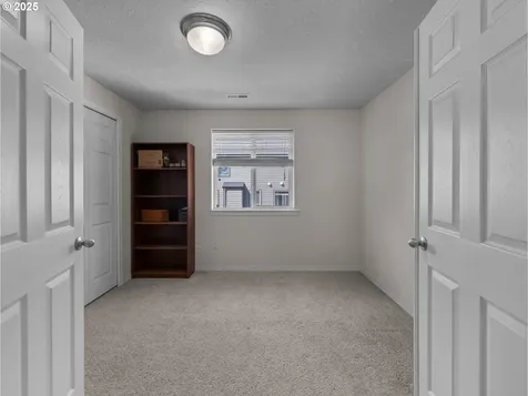 15262 Penny Avenue Sandy OR 97055