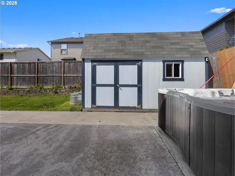 15262 Penny Avenue Sandy OR 97055