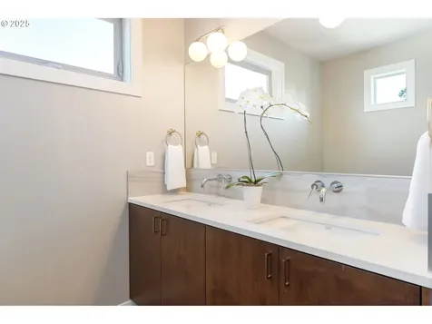 648 SE 46th Avenue Portland OR 97215