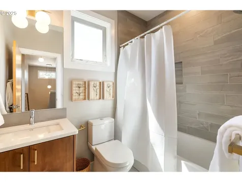 648 SE 46th Avenue Portland OR 97215