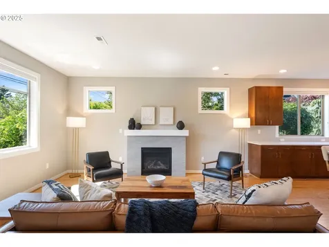 648 SE 46th Avenue Portland OR 97215