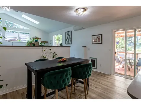 4364 Fox Hollow Road Eugene OR 97405