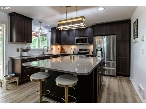 4364 Fox Hollow Road Eugene OR 97405