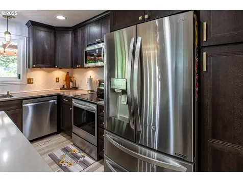 4364 Fox Hollow Road Eugene OR 97405