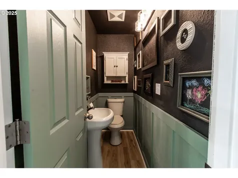 4364 Fox Hollow Road Eugene OR 97405