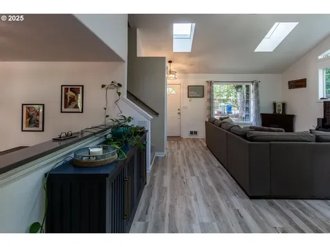 4364 Fox Hollow Road Eugene OR 97405