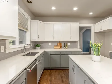 22184 SW Fisk Terrace Sherwood OR 97140