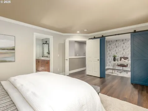 22184 SW Fisk Terrace Sherwood OR 97140