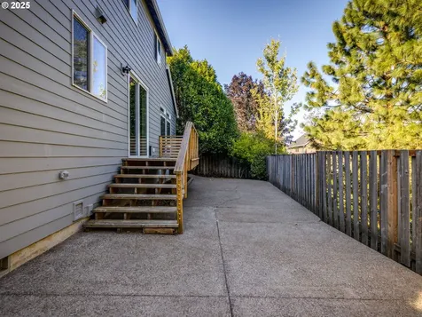22184 SW Fisk Terrace Sherwood OR 97140