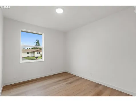 1024 56th Street Springfield OR 97478