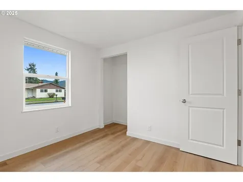 1024 56th Street Springfield OR 97478