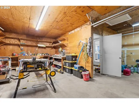 1024 56th Street Springfield OR 97478