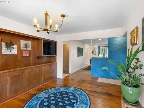 4555 NE 119th Avenue Portland OR 97220
