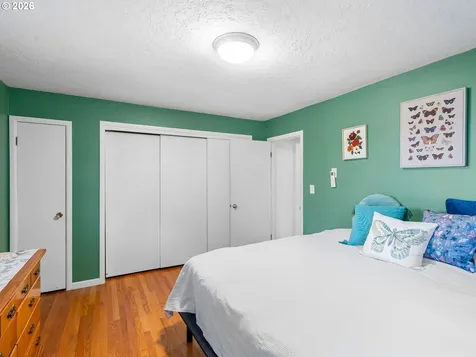 4555 NE 119th Avenue Portland OR 97220