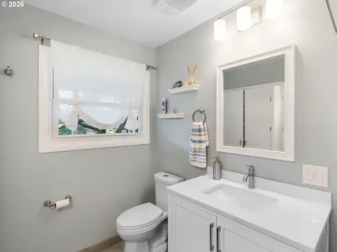 4555 NE 119th Avenue Portland OR 97220