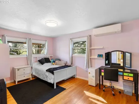 4555 NE 119th Avenue Portland OR 97220