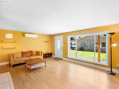 4555 NE 119th Avenue Portland OR 97220