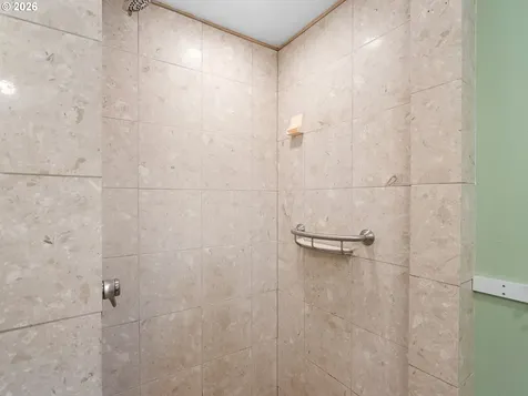 4555 NE 119th Avenue Portland OR 97220