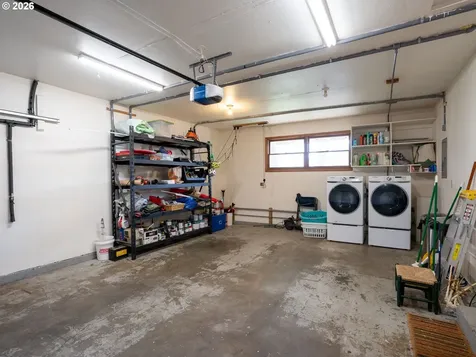 4555 NE 119th Avenue Portland OR 97220