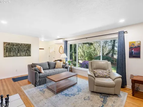 4555 NE 119th Avenue Portland OR 97220