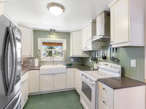 4555 NE 119th Avenue Portland OR 97220