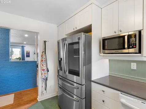 4555 NE 119th Avenue Portland OR 97220
