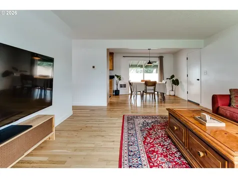 328 Dean Avenue Eugene OR 97404