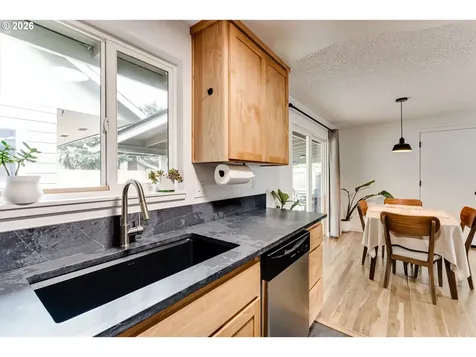 328 Dean Avenue Eugene OR 97404