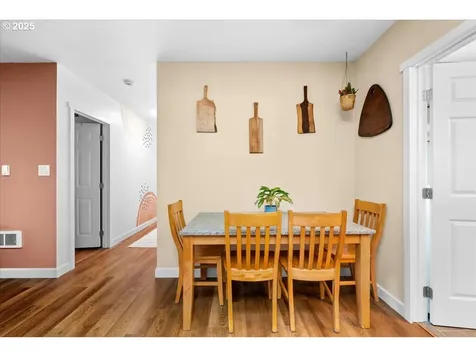 1720 B Street Forest Grove OR 97116