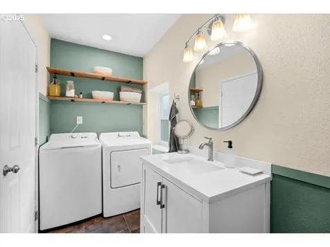 1720 B Street Forest Grove OR 97116