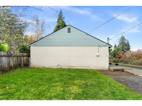 1720 B Street Forest Grove OR 97116