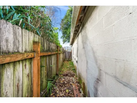 1720 B Street Forest Grove OR 97116