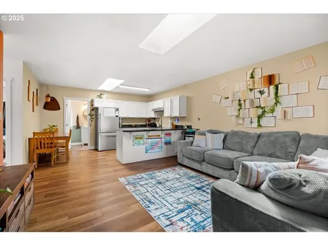 1720 B Street Forest Grove OR 97116