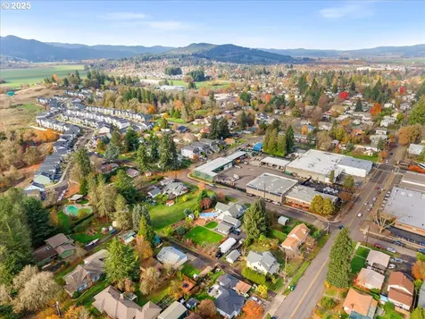 1720 B Street Forest Grove OR 97116