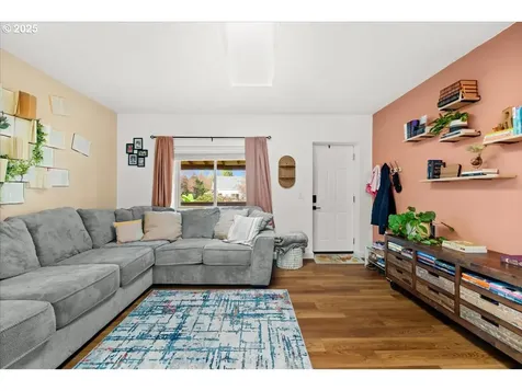 1720 B Street Forest Grove OR 97116