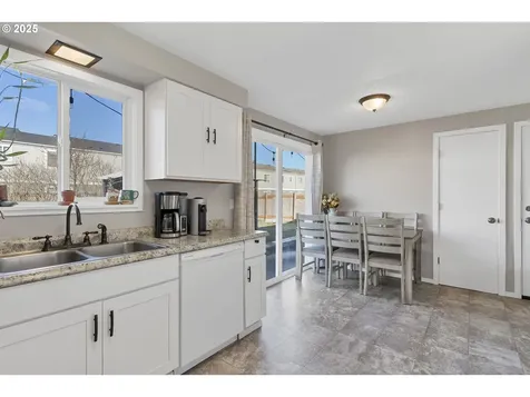 1065 W Sherman Street Lebanon OR 97355