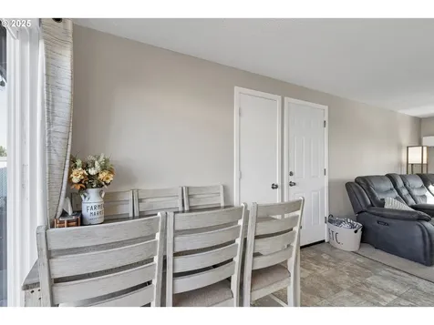 1065 W Sherman Street Lebanon OR 97355