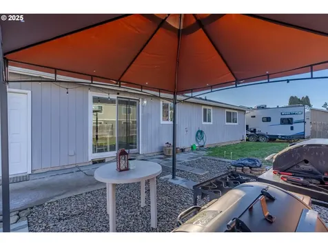 1065 W Sherman Street Lebanon OR 97355