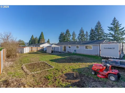 1065 W Sherman Street Lebanon OR 97355