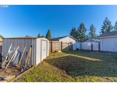 1065 W Sherman Street Lebanon OR 97355