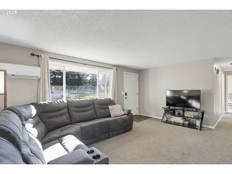 1065 W Sherman Street Lebanon OR 97355