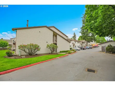 12506 SE Stark Street Portland OR 97233