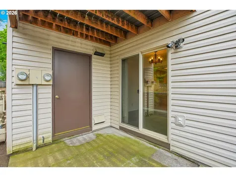 12506 SE Stark Street Portland OR 97233