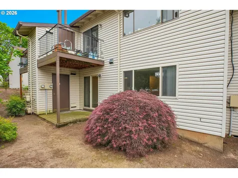12506 SE Stark Street Portland OR 97233